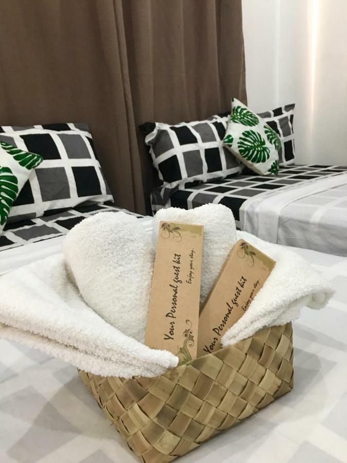 Kent Travellers' Inn Корон Екстериор снимка